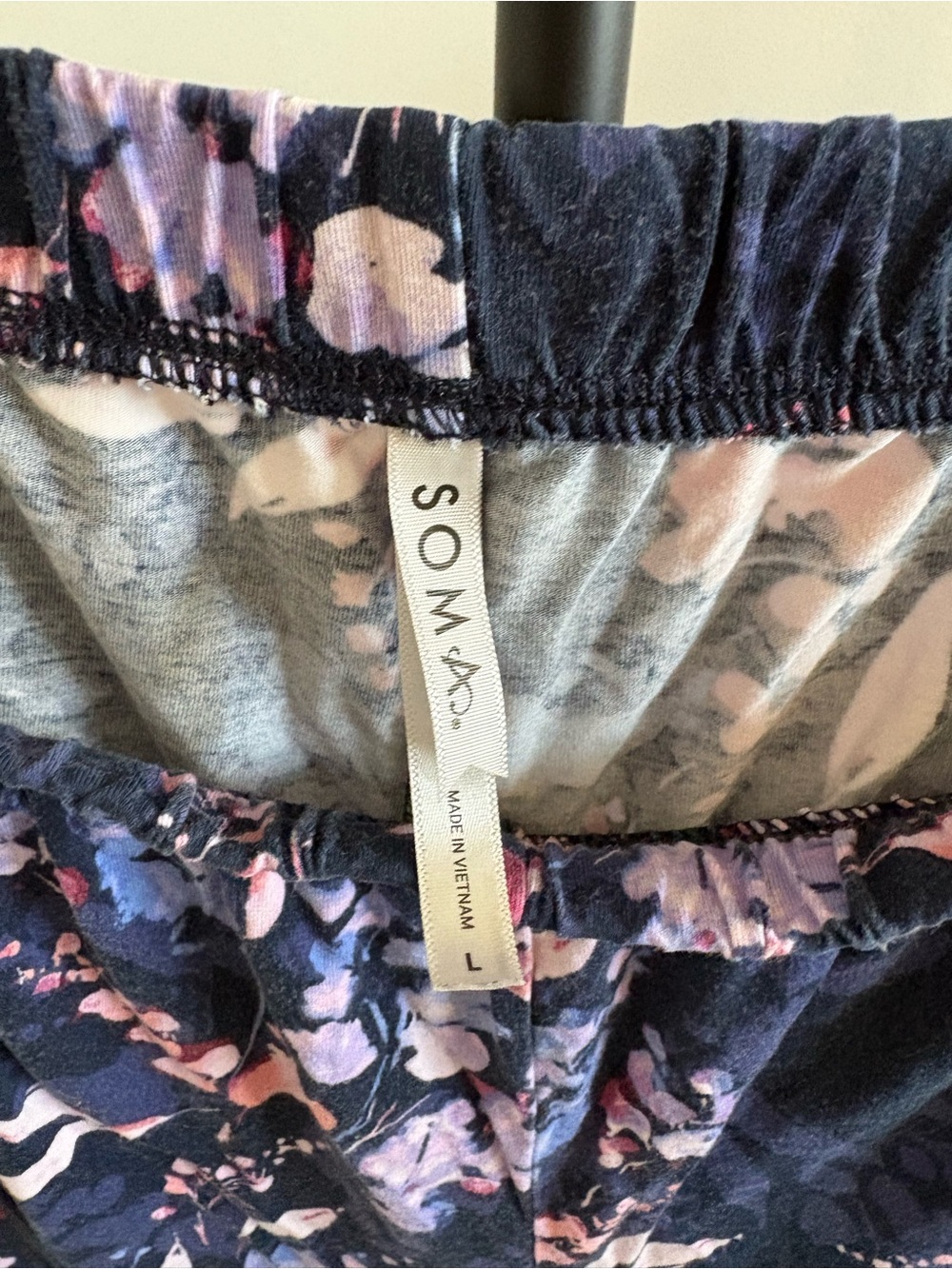 Women's Large Soma Cool Nights Pajama Shirt & Shorts Set - Picture 3 of 3